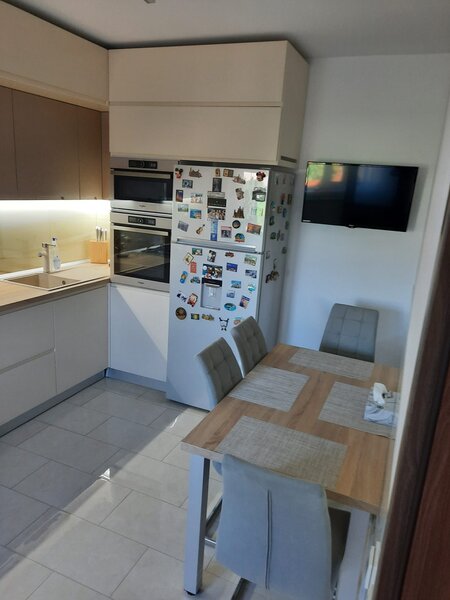 Ilfov, Casa de vanzare plus spatiu comercial