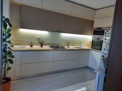 Ilfov, Casa de vanzare plus spatiu comercial